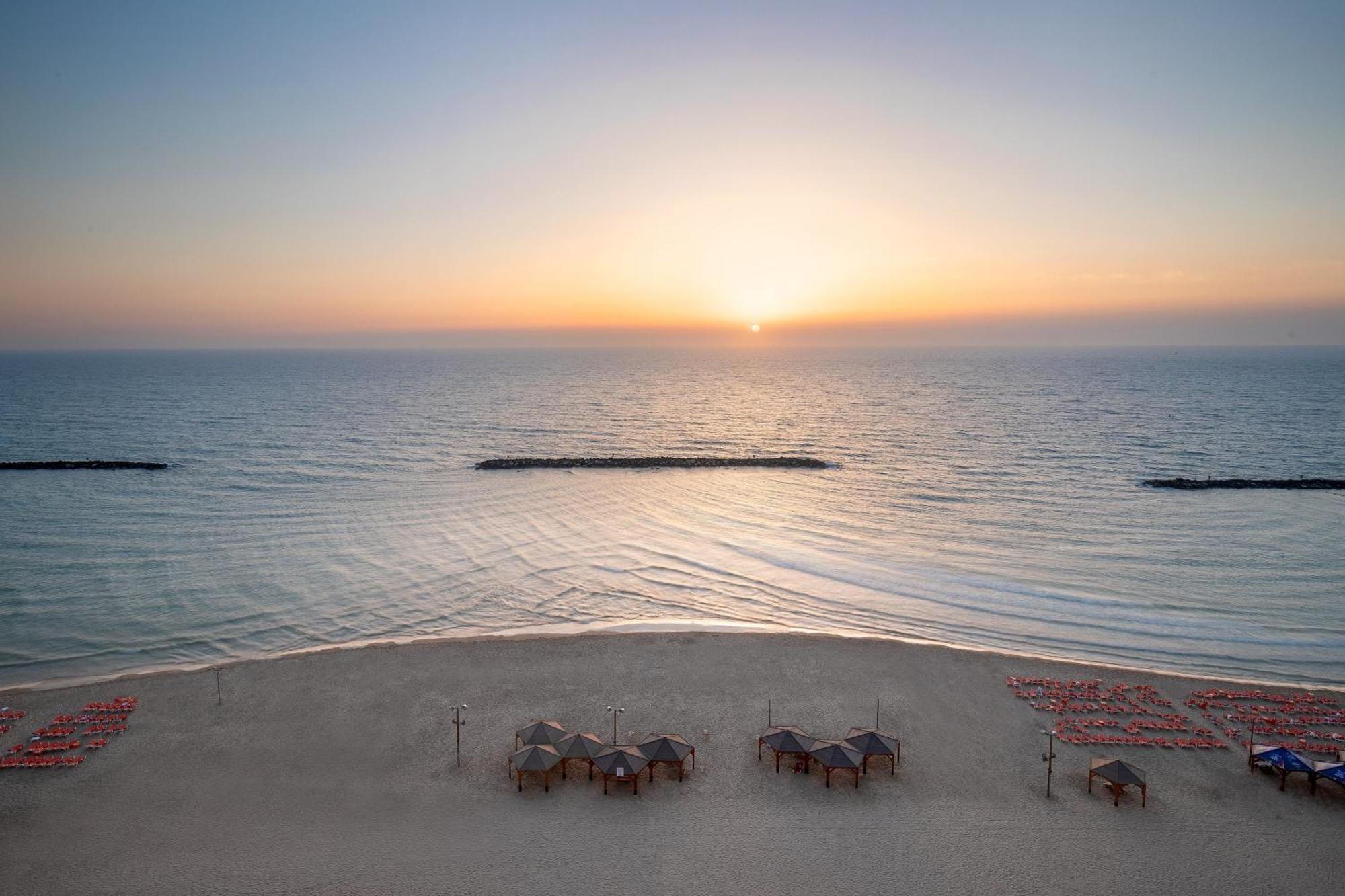 Sheraton Grand Tel Aviv Hotel Exterior photo